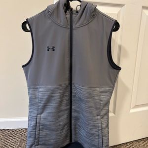 Under Armour men’s medium grey vest with hood